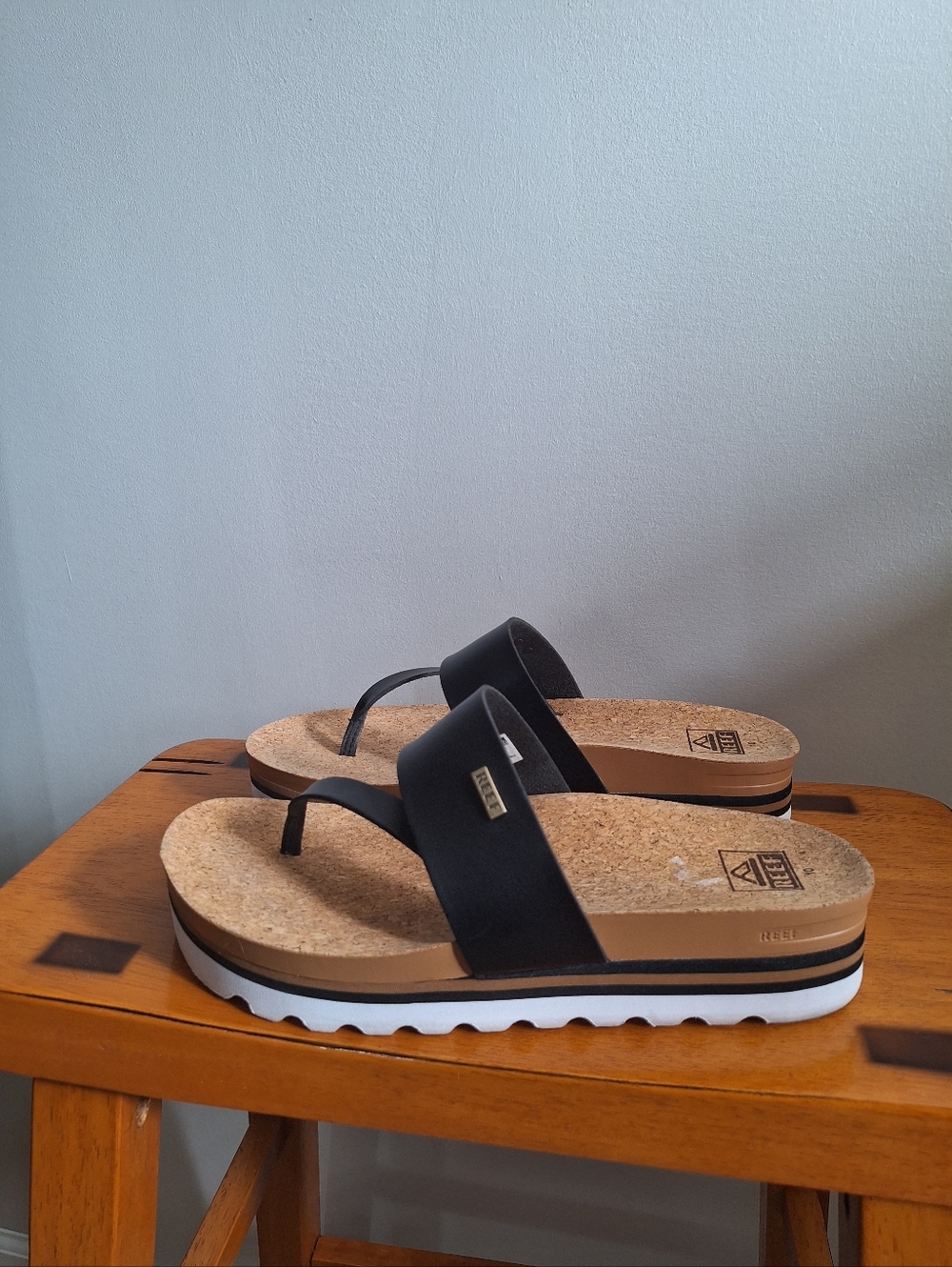 REEF Womens  Sandals Cushion Sol Hi Size 10 - Picture 2 of 10